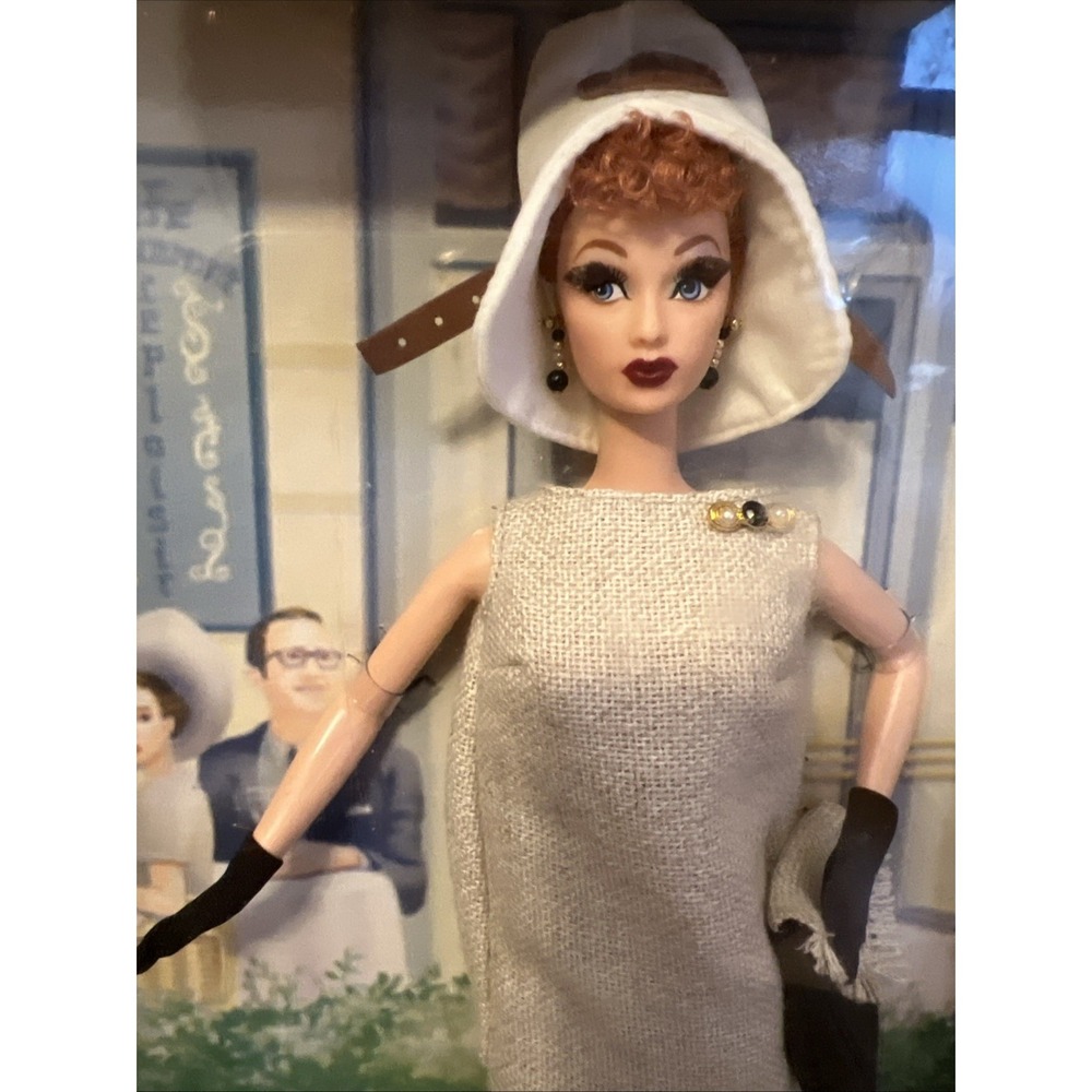 Vintage 2002 Barbie I love Lucy Episode 147 Lucy Gets a Paris Gown - Picture 2 of 9